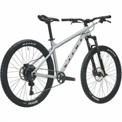 Vitus Nucleus 27 VRS Mountain Bike 23 Vitus Nucleus 27 VRS Mountain Bike -Tilbud Cykler Butik Vitus Nucleus 27 VRS Mountain Bike 2022 Oryx Grey 03