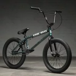 Kink Launch BMX Bike (2022) 40 Kink Launch BMX Bike (2022) -Tilbud Cykler Butik bikes 22 launch k420grn22 3q 180